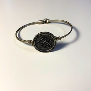 L&D graduation bracelet